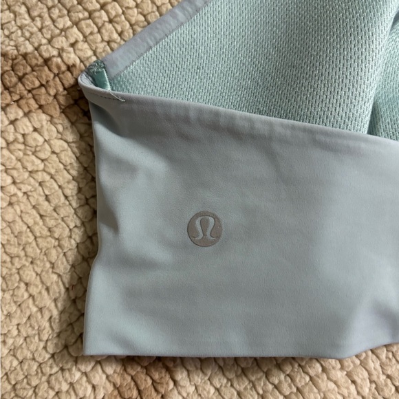 Lululemon Athletica Like a Cloud Light Support Bra - Picture 3 of 3